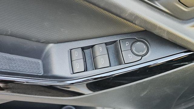 2027 Chevrolet Equinox LT FWD