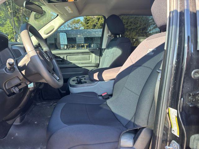 2018 Ram 2500 Tradesman Crew Cab 4x4 64 Box