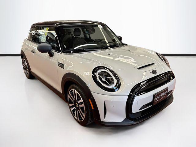 2023 MINI SE Hardtop Cooper