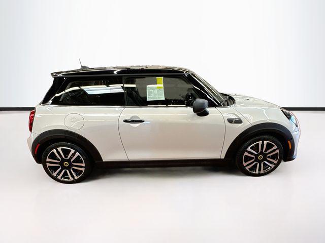 2023 MINI SE Hardtop Cooper
