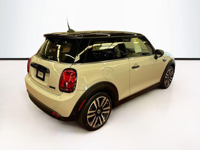 2023 MINI SE Hardtop Cooper