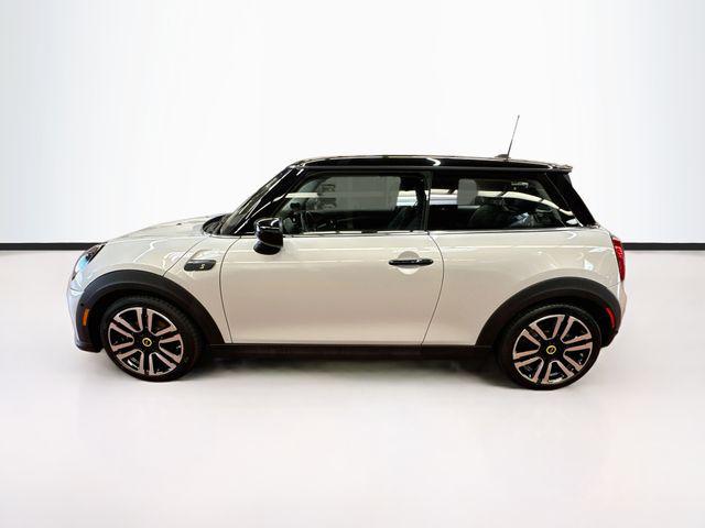 2023 MINI SE Hardtop Cooper