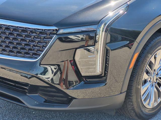 2025 Cadillac XT4 FWD Premium Luxury