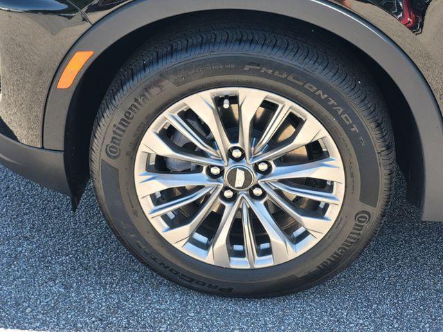 2025 Cadillac XT4 FWD Premium Luxury
