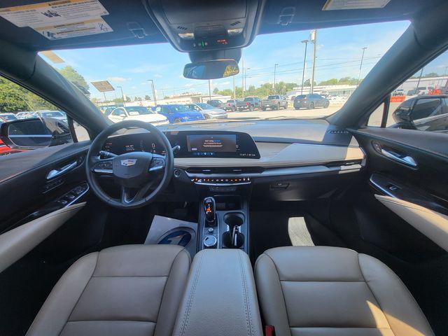 2025 Cadillac XT4 FWD Premium Luxury