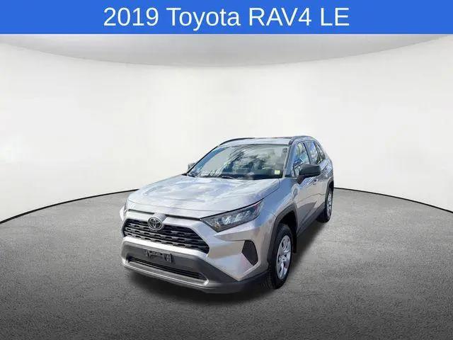 2019 Toyota RAV4 LE for sale in Yorkville, NY