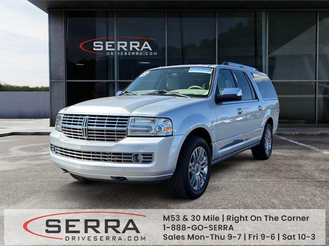 2013 Lincoln Navigator L RWD