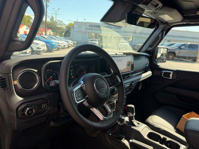 2027 Jeep Wrangler WRANGLER 4-DOOR SAHARA 2027 Jeep Wrangler WRANGLER 4-DOOR SAHARA
