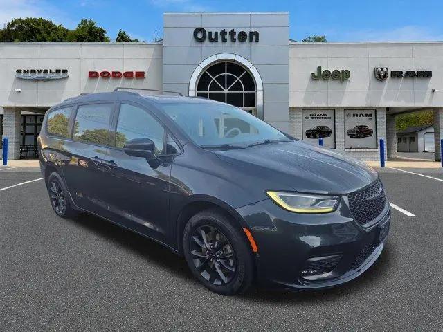2021 Chrysler Pacifica Touring L AWD for sale in Hamburg, PA