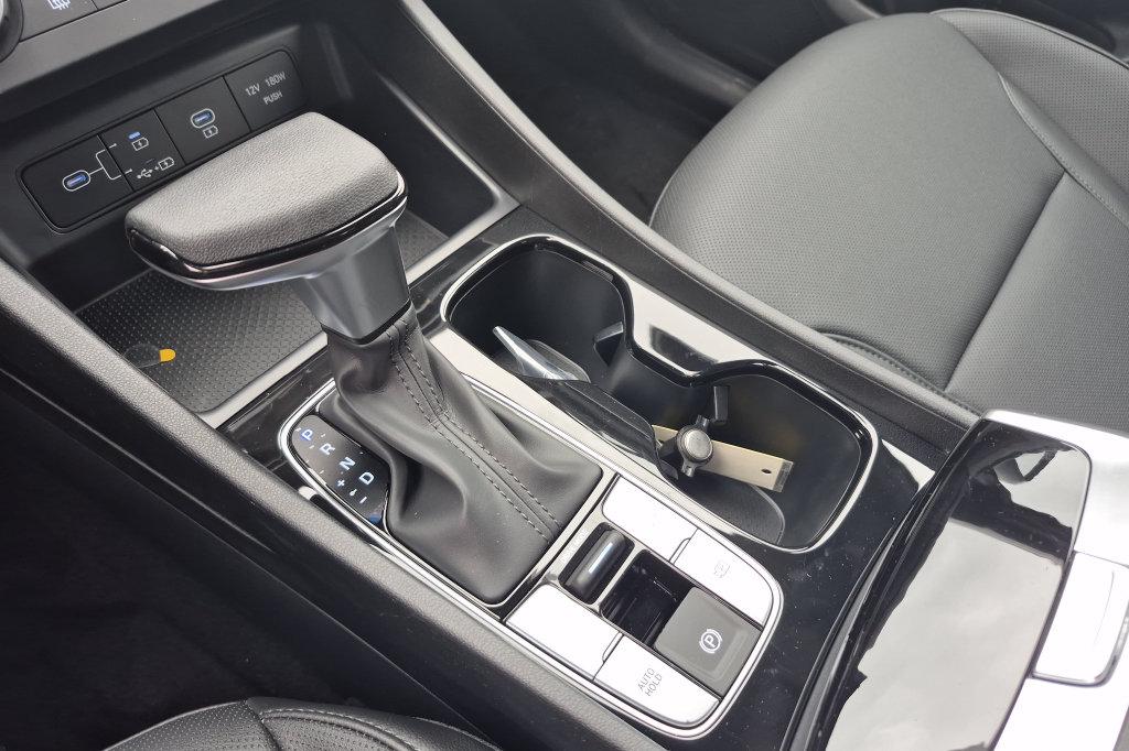 New 2027 Gray Hyundai SE FWD image 27