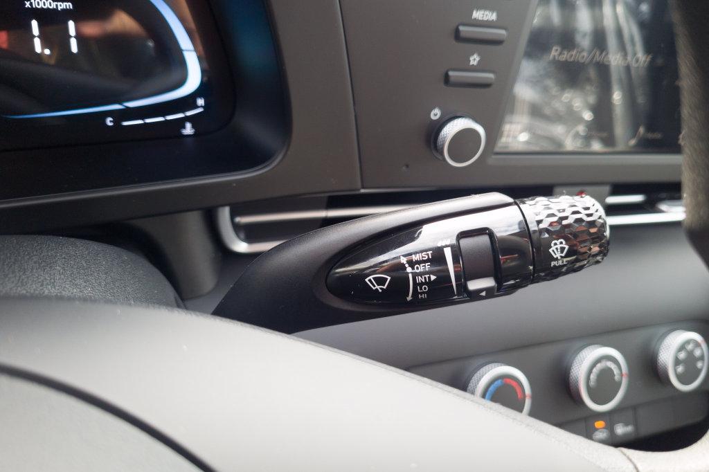 New 2026 Ecotronic Gray HYUNDAI SE image 26