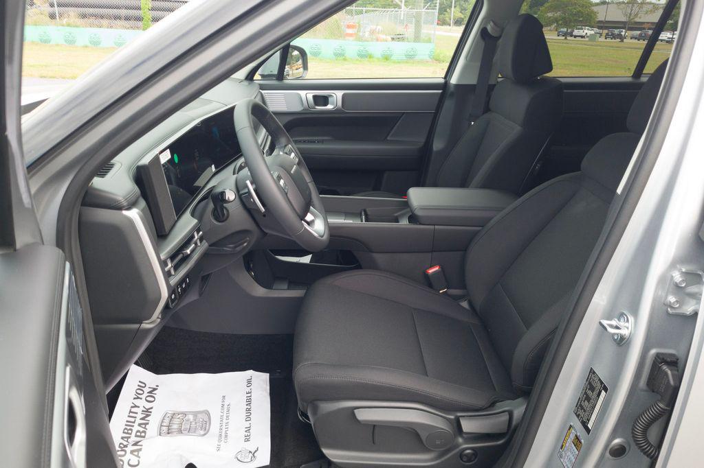 New 2026 Silver HYUNDAI SE FWD image 14