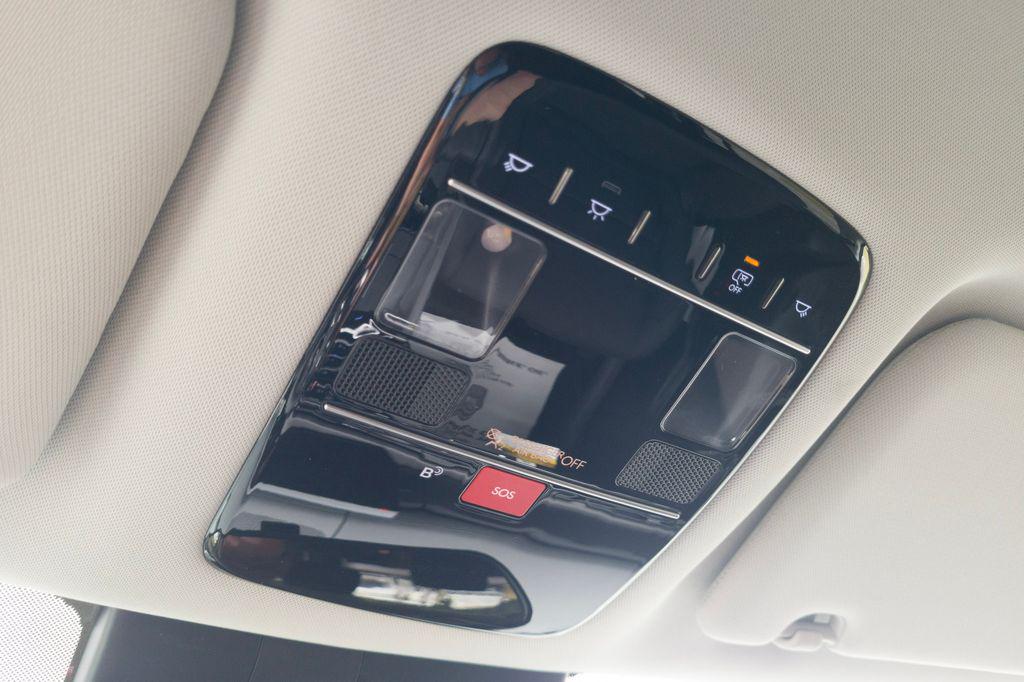 New 2026 Silver HYUNDAI SE FWD image 31