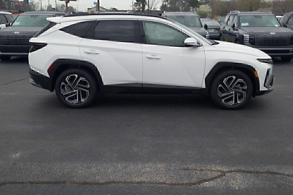 New 2026 White Pearl HYUNDAI Limited FWD image 4