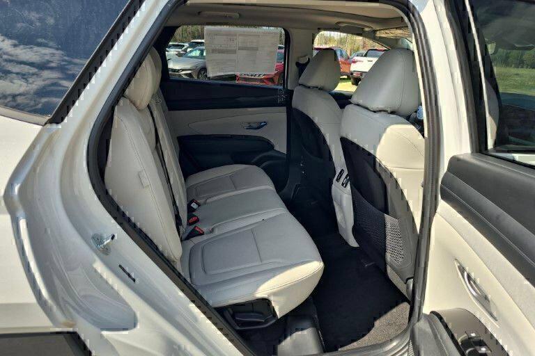 New 2026 White Pearl HYUNDAI Limited FWD image 18