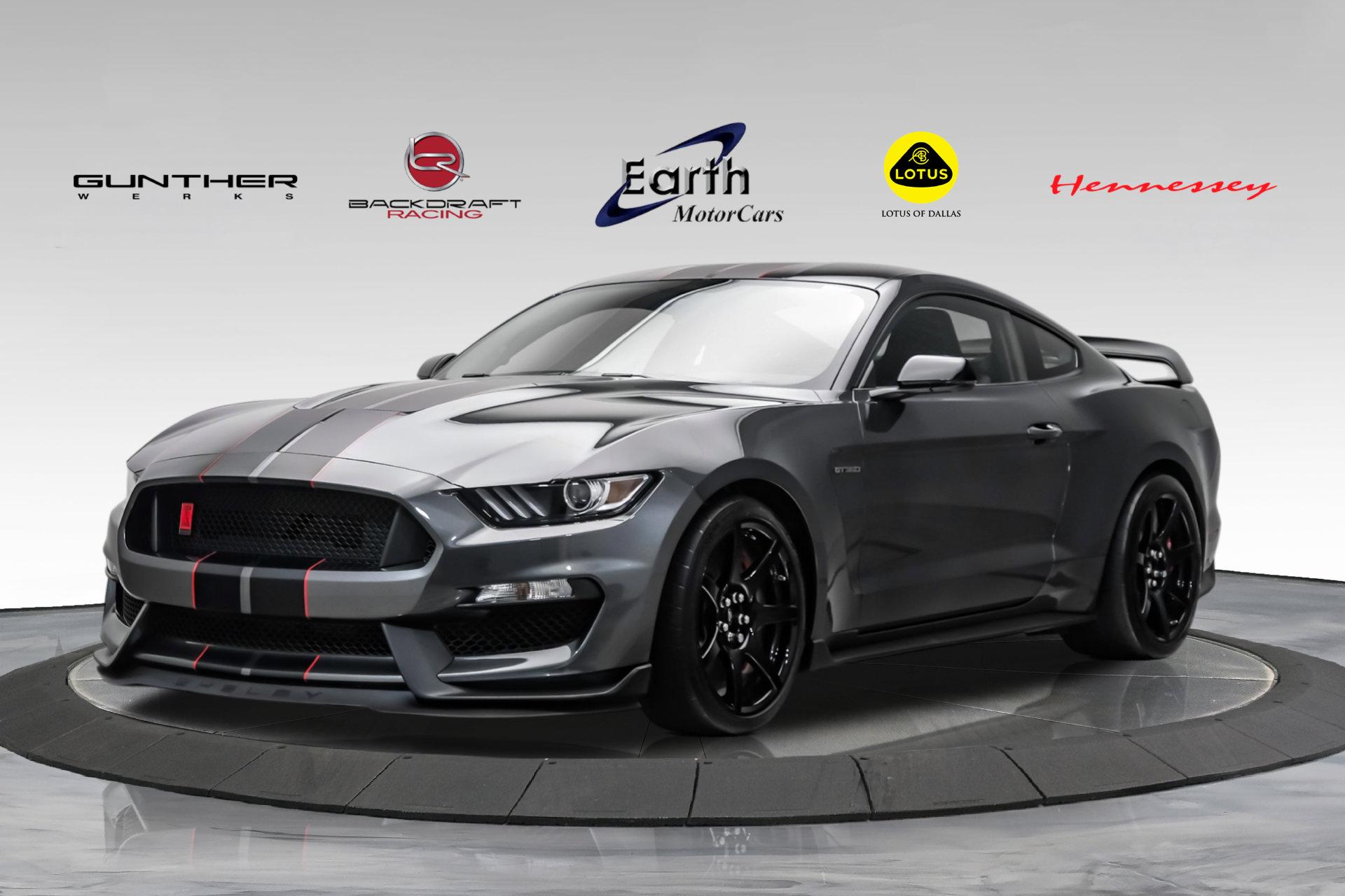/2020 Ford Mustang