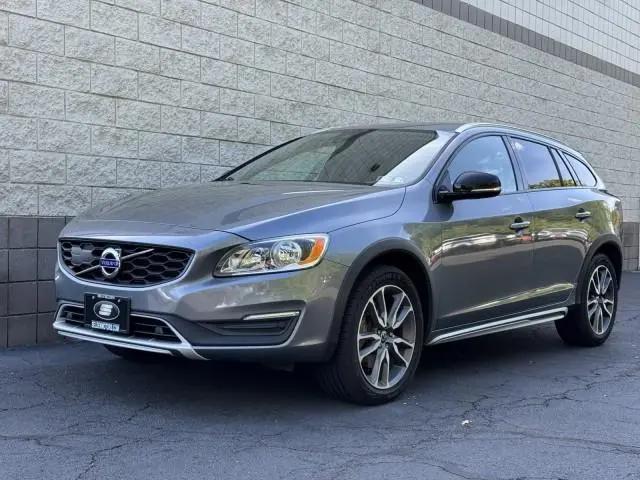 2017 Volvo V60 Cross Country T5 for sale in Willow Grove, PA