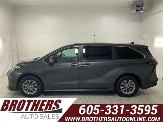 2025 Toyota Sienna LE for sale in Sioux Falls, SD