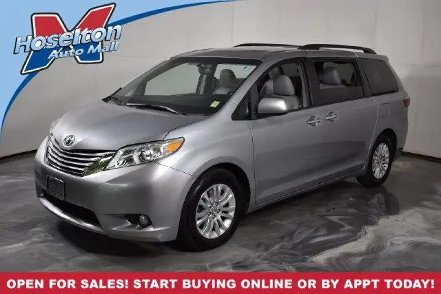2017 Toyota Sienna XLE 8 Passenger for sale in East Rochester, NY