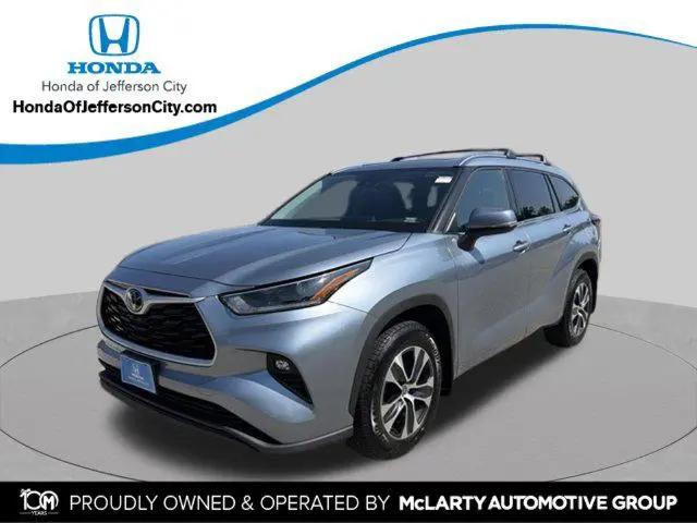 2021 Toyota Highlander XLE for sale in Jefferson City, MO