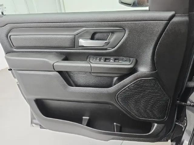2026 Ram 1500 Express Crew Cab 4x2 57 Box