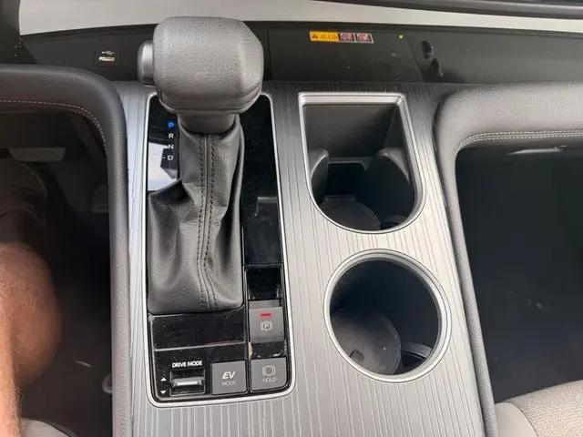 2025 Toyota Sienna LE