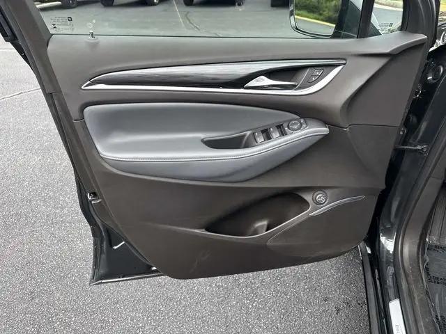 2021 Buick Enclave AWD Essence