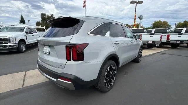 2025 Kia Sorento EX