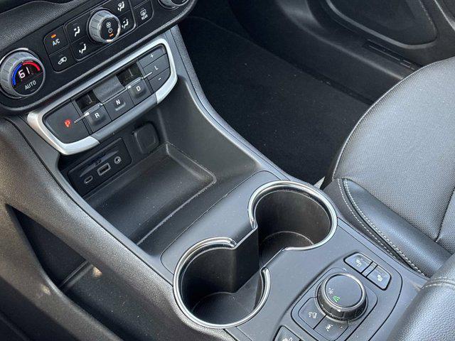 2024 GMC Terrain FWD SLT