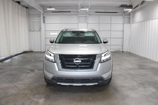 2025 Nissan Pathfinder SL FWD