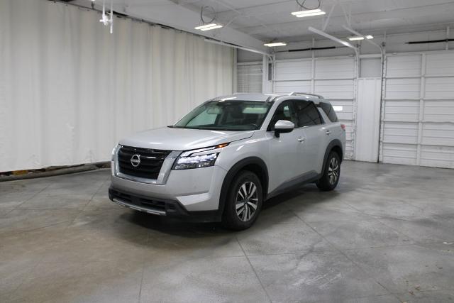 2025 Nissan Pathfinder SL FWD