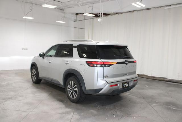 2025 Nissan Pathfinder SL FWD