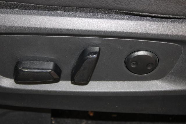 2025 Nissan Pathfinder SL FWD