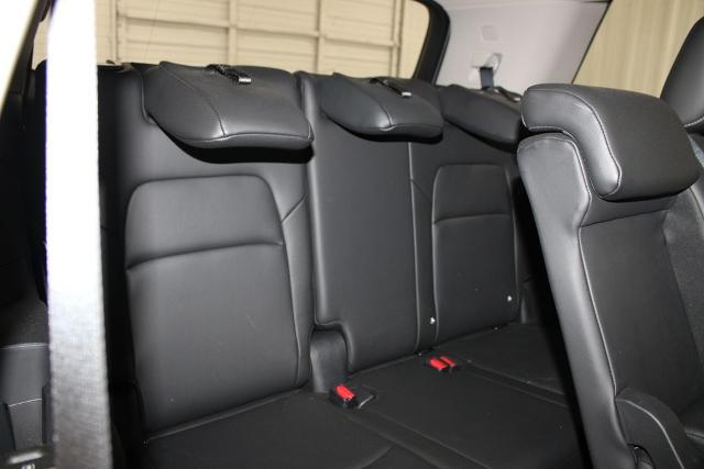 2025 Nissan Pathfinder SL FWD