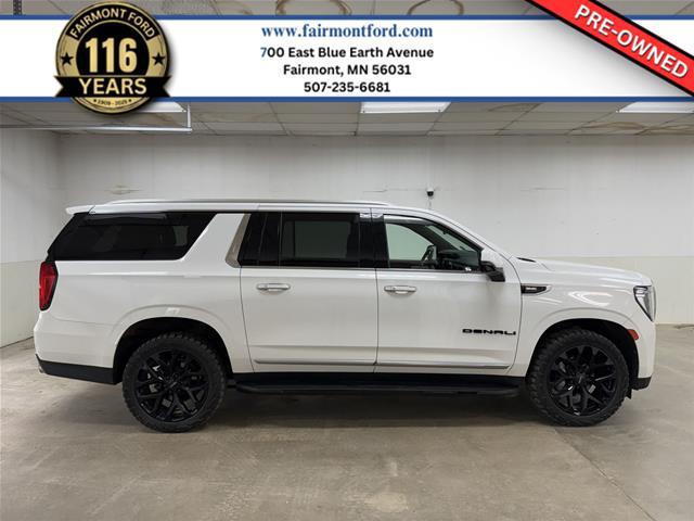 2021 GMC Yukon XL 4WD Denali for sale in Fairmont, MN
