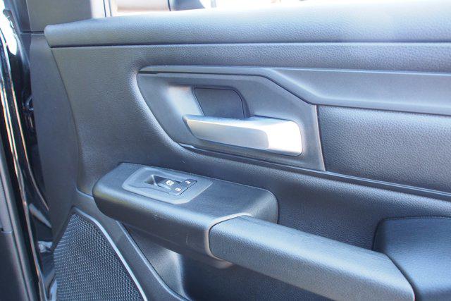 2026 Ram 1500 Express Crew Cab 4x4 57 Box