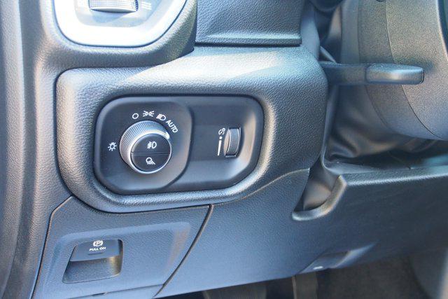 2026 Ram 1500 Express Crew Cab 4x4 57 Box