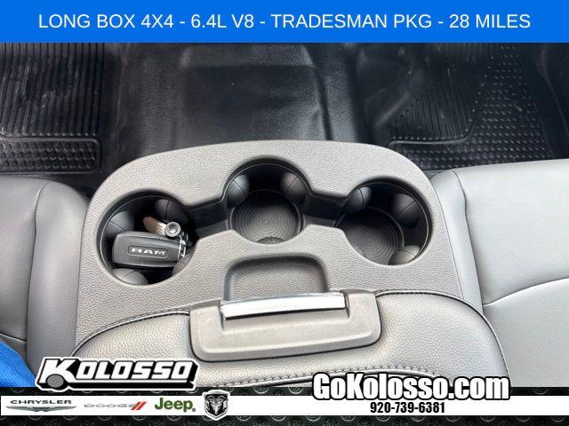 2025 Ram 2500 Tradesman Crew Cab 4x4 8 Box