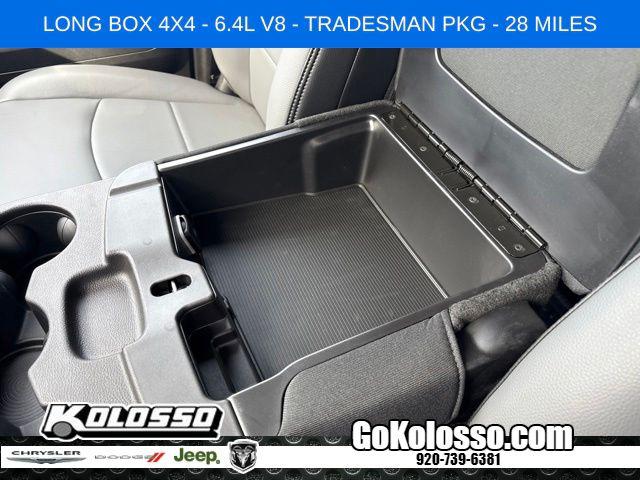 2025 Ram 2500 Tradesman Crew Cab 4x4 8 Box