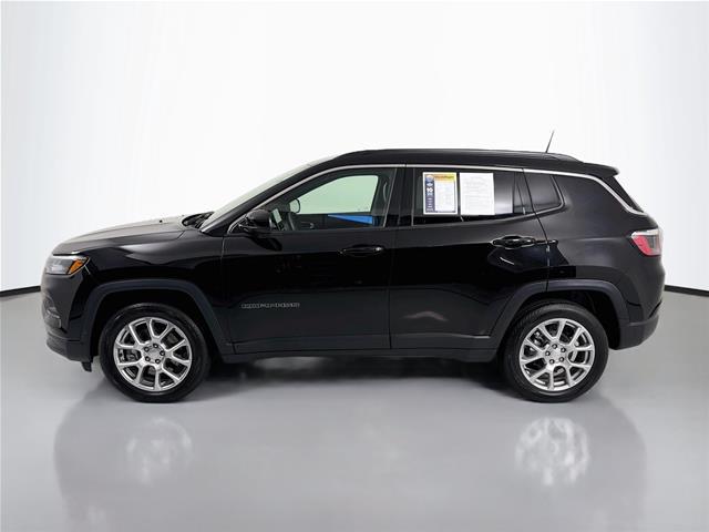 2024 Jeep Compass Latitude Lux FWD