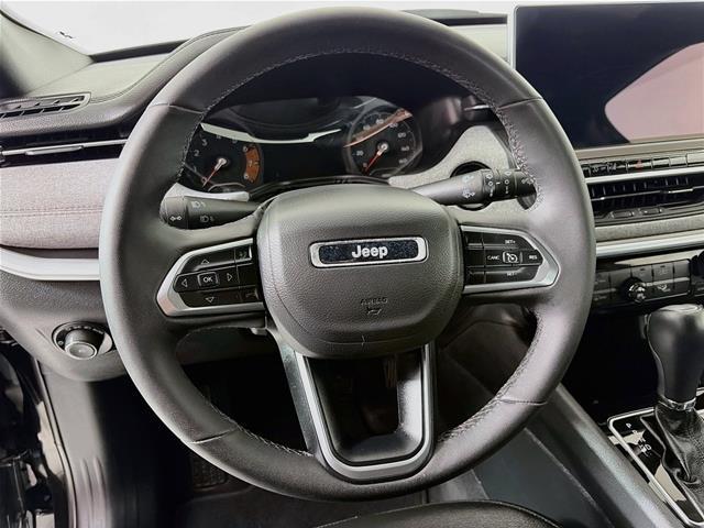 2024 Jeep Compass Latitude Lux FWD
