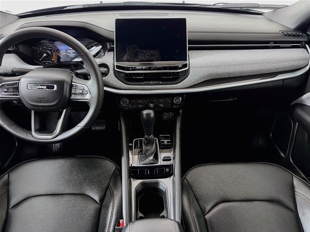 2024 Jeep Compass Latitude Lux FWD