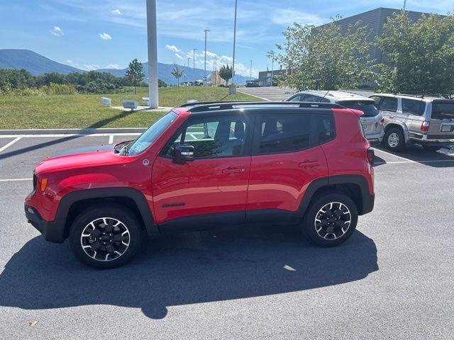 2023 Jeep Renegade Trailhawk 4x4