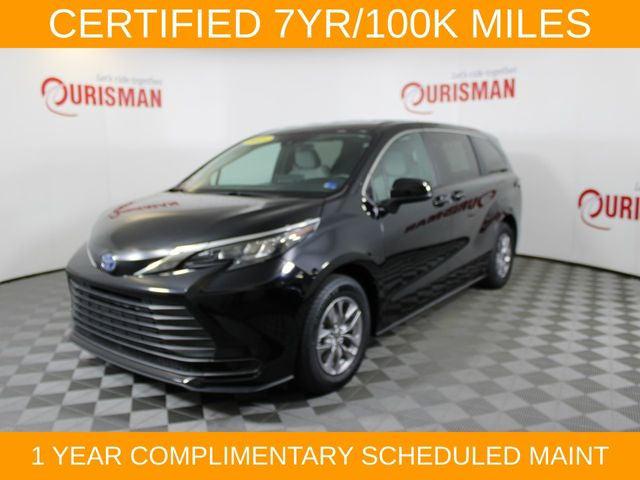 2025 Toyota Sienna LE 2025 Toyota Sienna LE