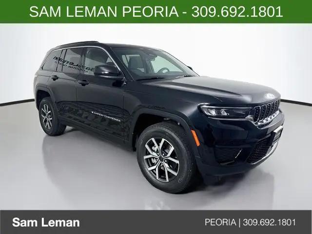 2027 Jeep Grand Cherokee Laredo for sale in Peoria, IL