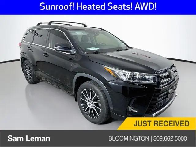 2018 Toyota Highlander SE for sale in Bloomington, IL