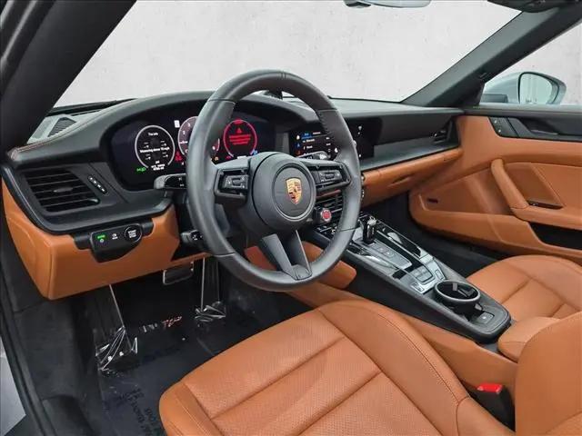 2025 Porsche 911 Carrera GTS Cabriolet