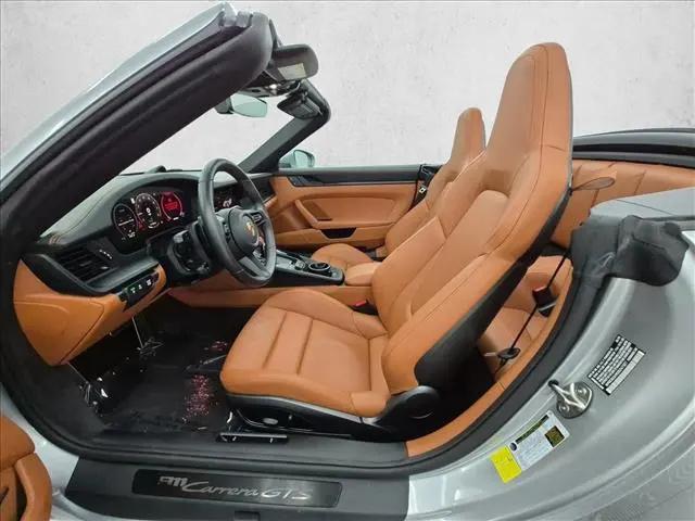 2025 Porsche 911 Carrera GTS Cabriolet