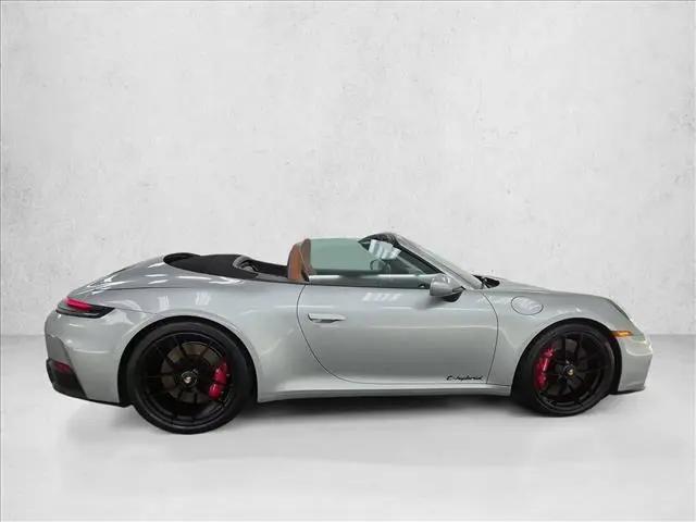 2025 Porsche 911 Carrera GTS Cabriolet