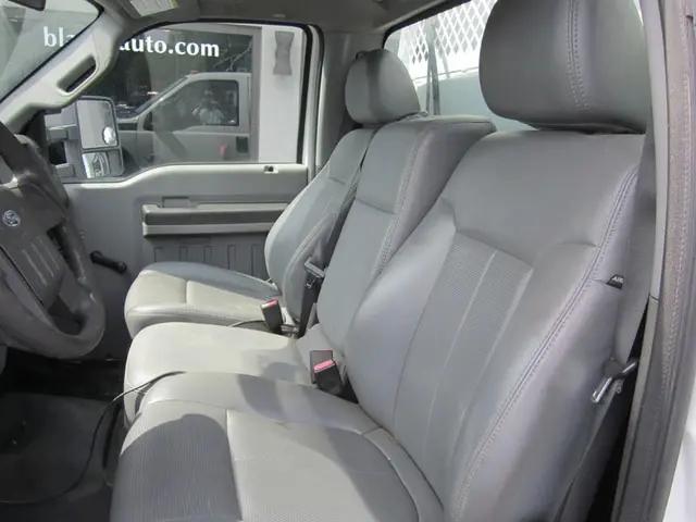 2011 Ford F-550 XL